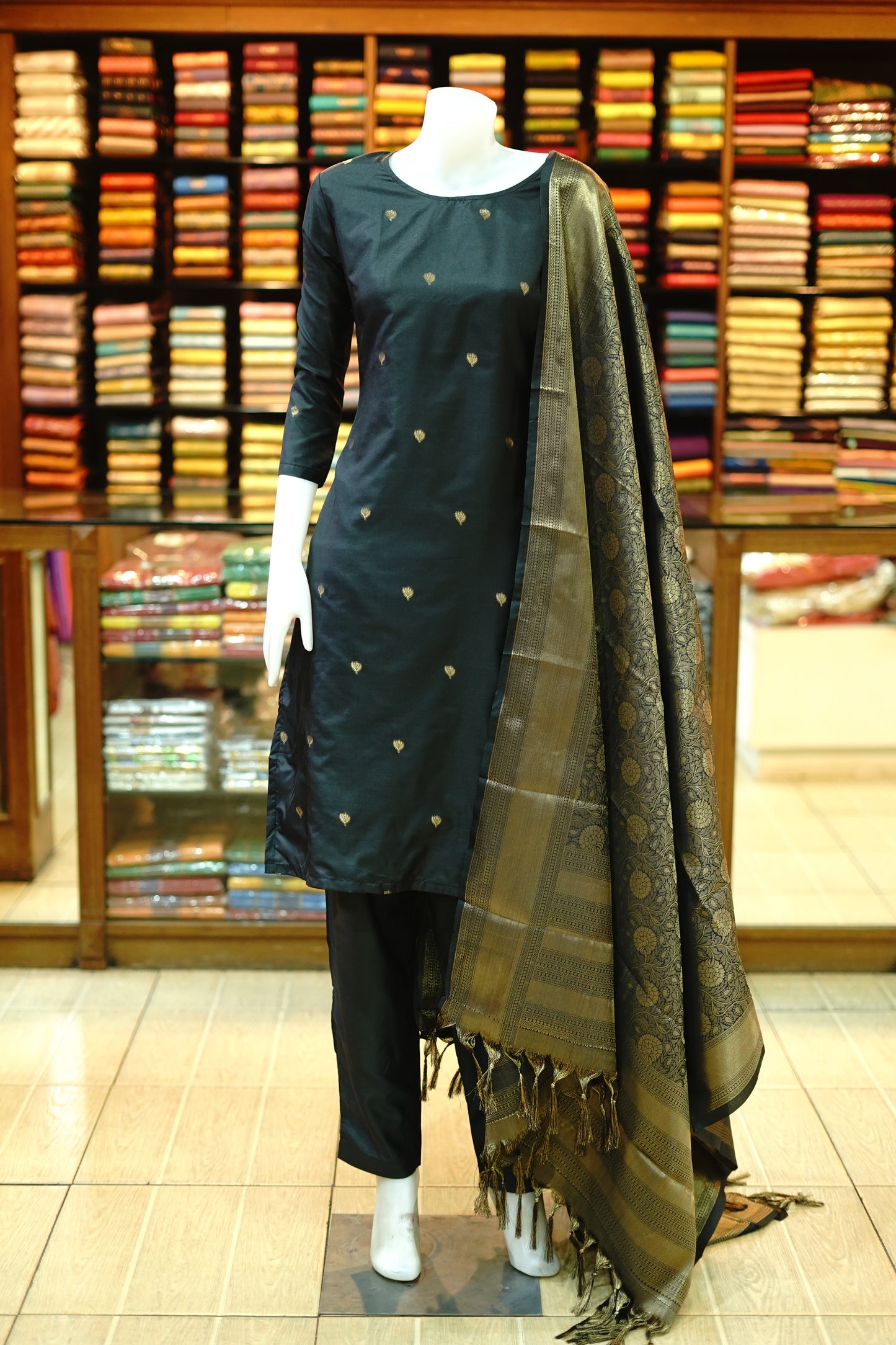 Semi Silk Kancheepuram Shalwar