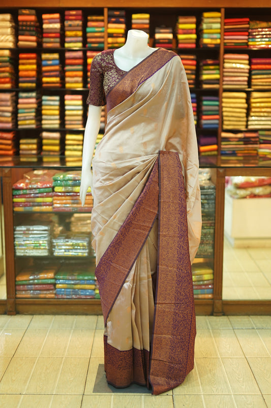Hook  UP Saree