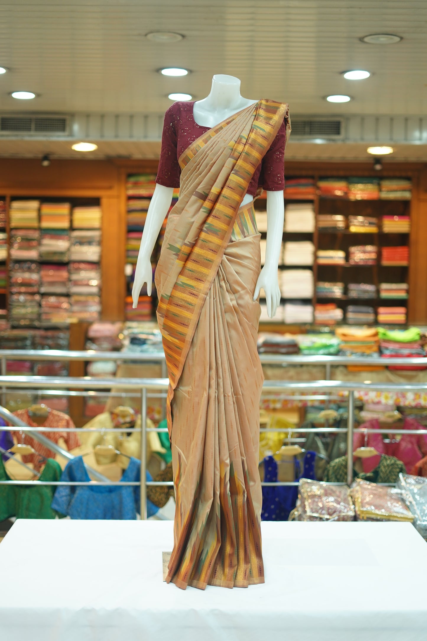 SAREE