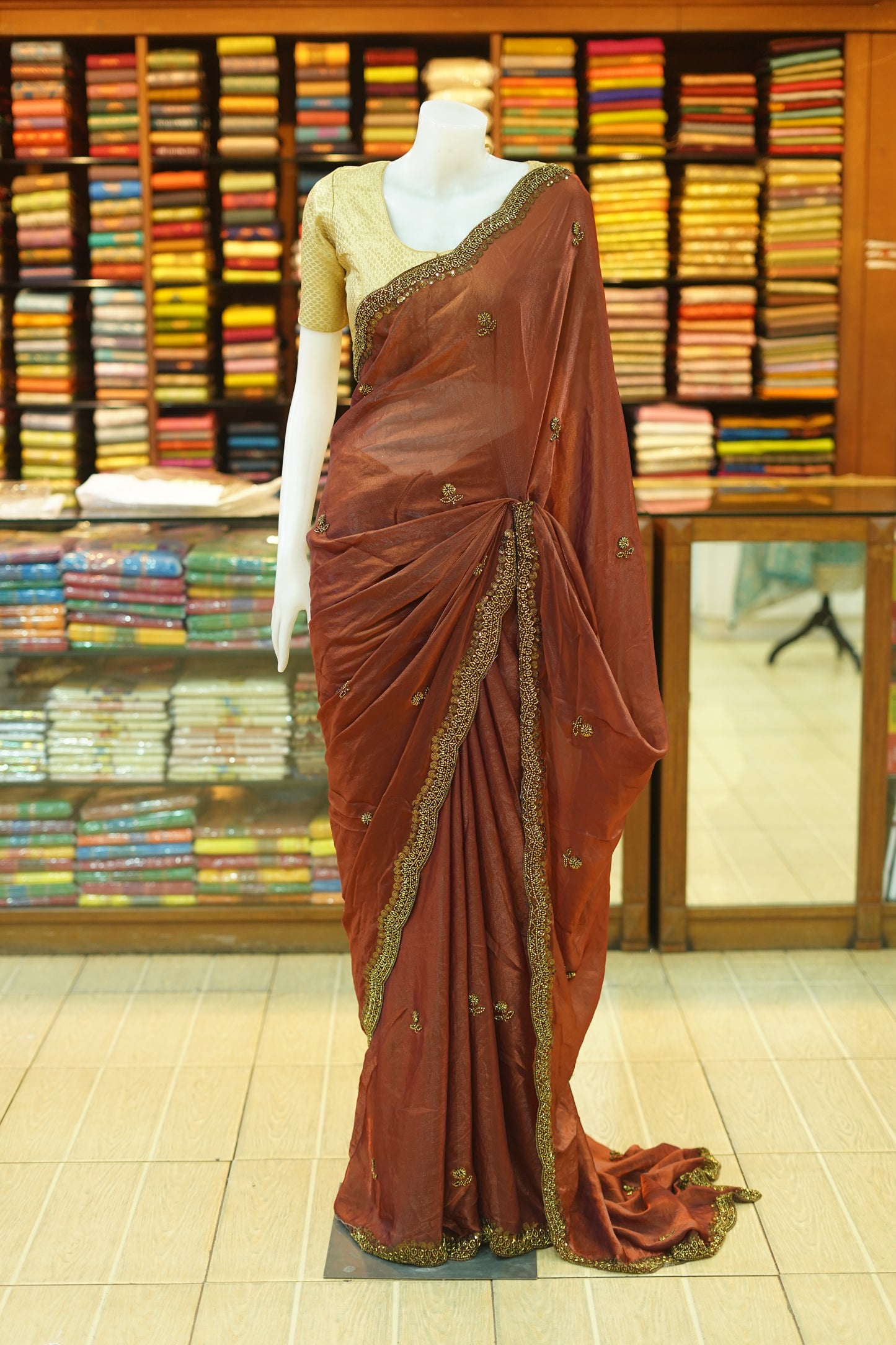 SAREE